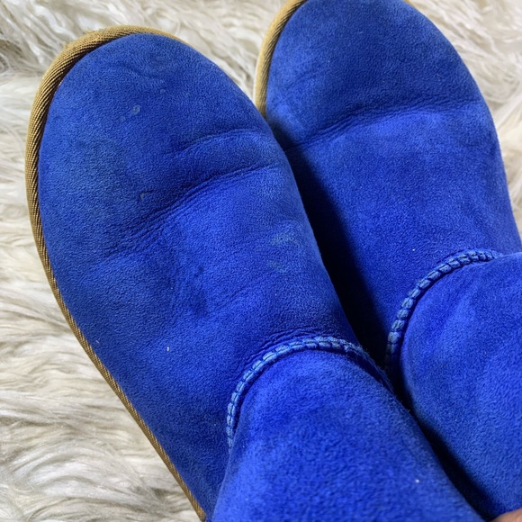 UGG Bailey Button Short Boot - Picture 11 of 14